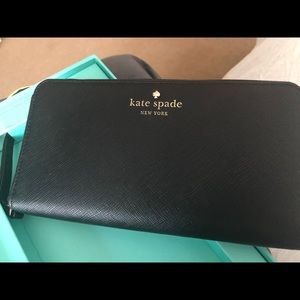 Kate spade wristlet